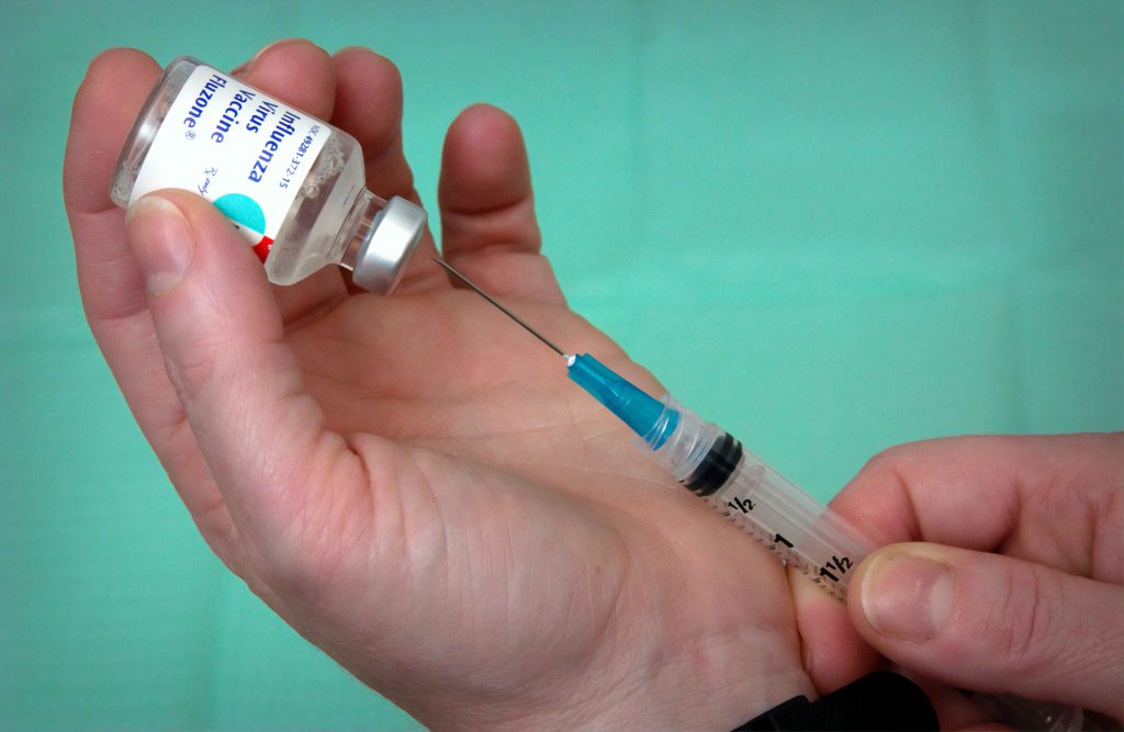 Covid-19, sarampión, polio, gripe, VPH…: virus, vacunas y antivacunas