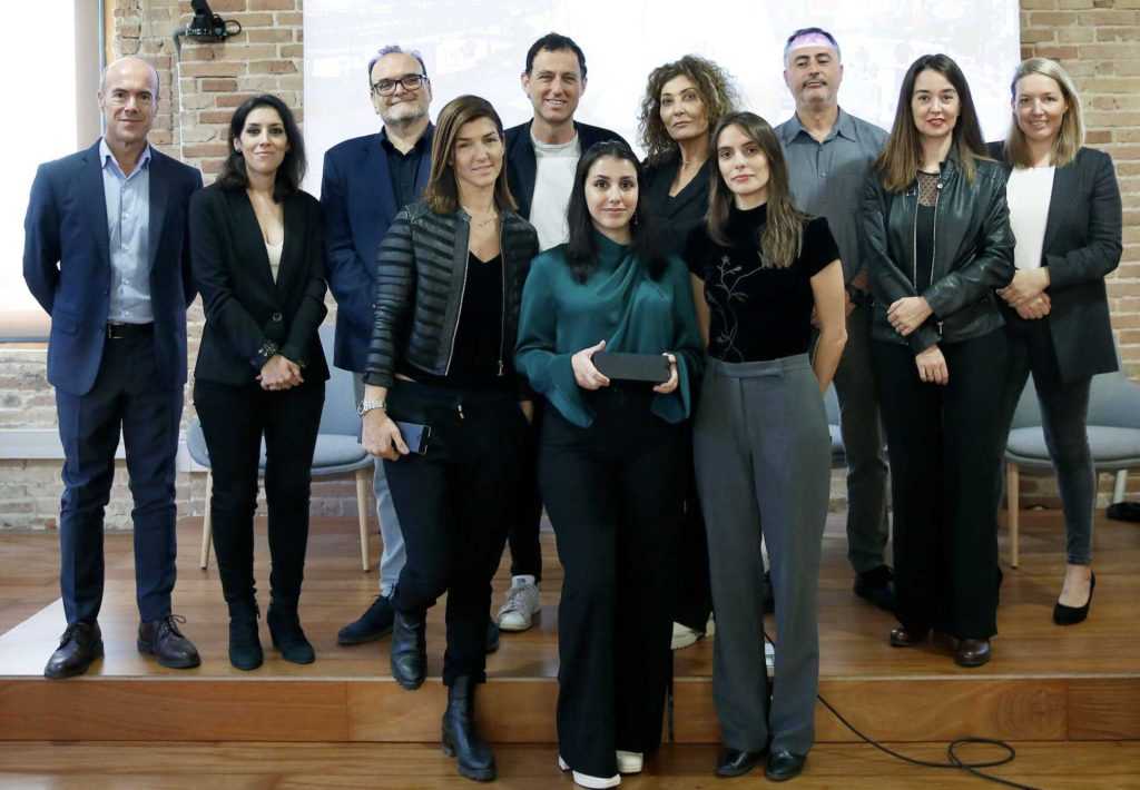 III edició dels Premis MoJo. Candela Barro premiada per la menció especial pel seu periodisme mòbil i social.