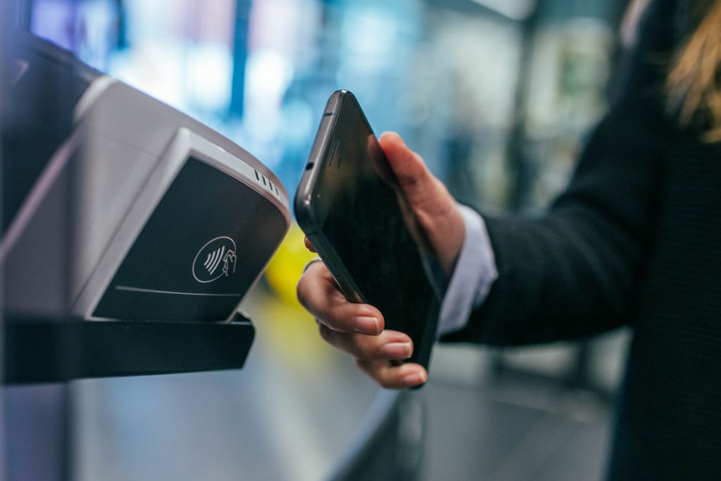 El comportamiento del consumidor y los pagos móviles: Una transformación en la manera de pagar