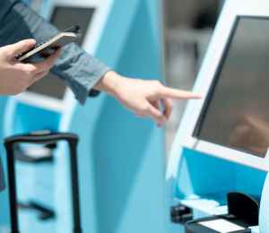 Adopció de les tecnologies digitals als aeroports per persones amb discapacitat