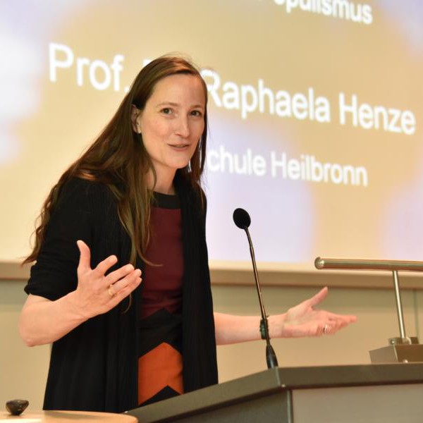 Entrevista a Raphaela Henze, professora de Arts Management en la Heilbronn University
