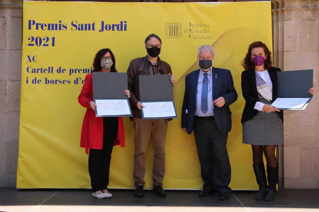 Los profesores de la UOC Maite Puigdevall, Joan Pujolar y Alba Colombo ganan el Premio Modest Reixach de Sociolingüística