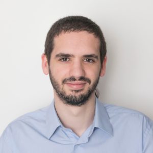 Igor García, estudiante del máster universitario de Bioinformática y Bioestadística de la UOC e impulsor de begIA, el proyecto finalista del SpinUOC 2023.